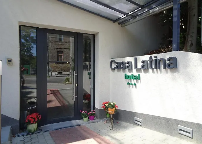  Casa Latina