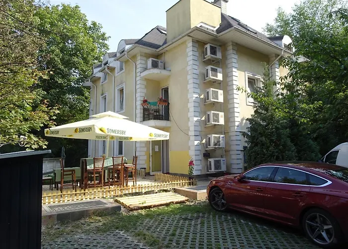  Casa Latina