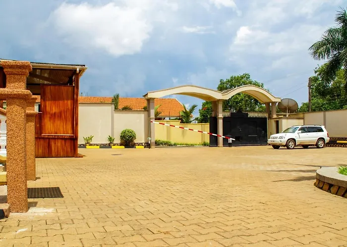 Alfa Hotel Munyonyo