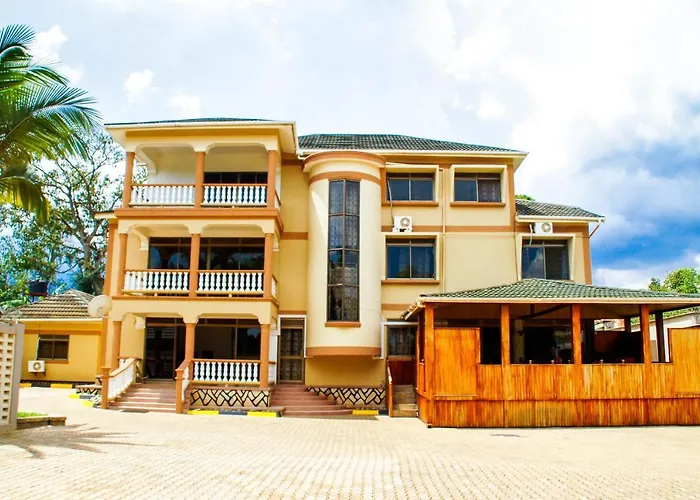 Alfa Hotel Munyonyo