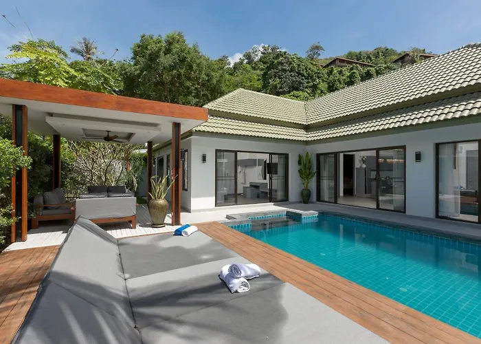 Karon Beach Pool Villa - Sha Extra Plus