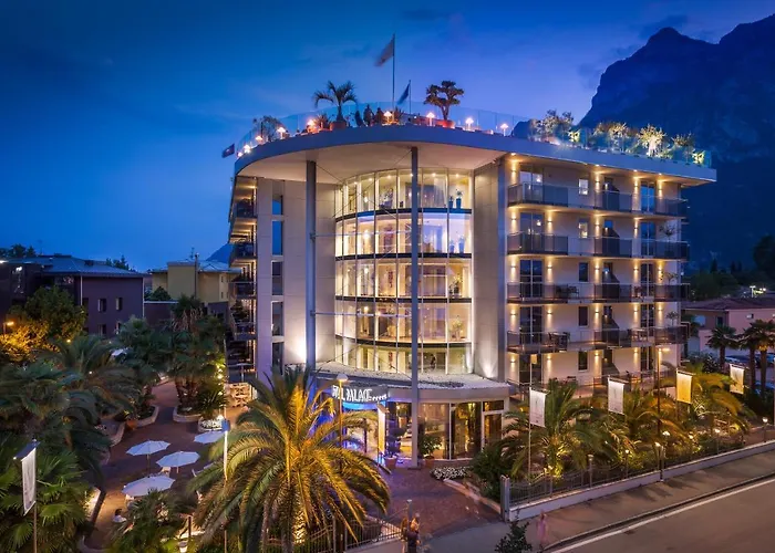 Hotel mit Pool: Hotel Kristal Palace - Tonelli Hotels - Adult Friendly
