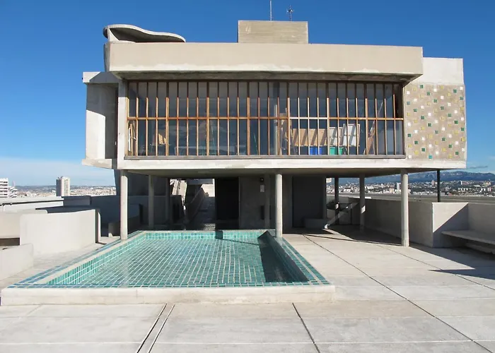  Le Corbusier
