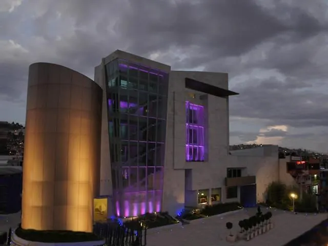 Hotel Jacuzzi: Hotel Madeira