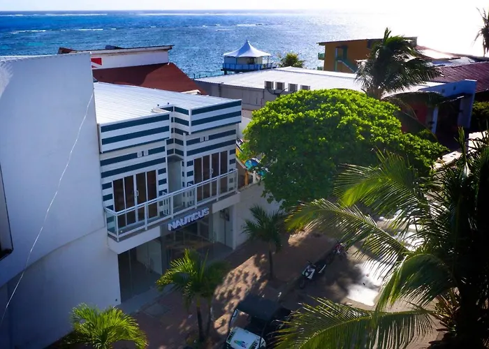 Central hotel: Hotel Nauticus