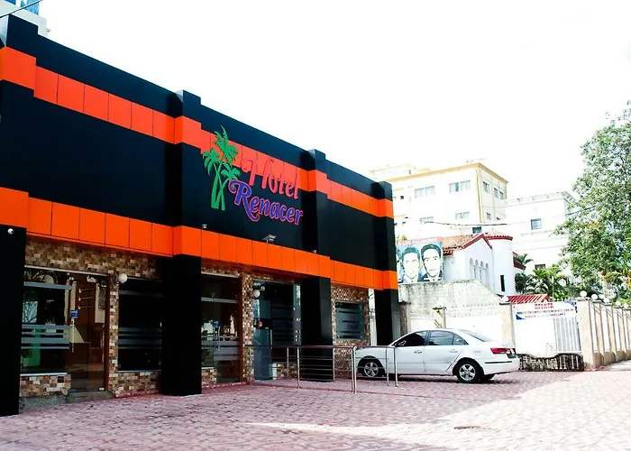 Family Hotel: Hotel Renacer