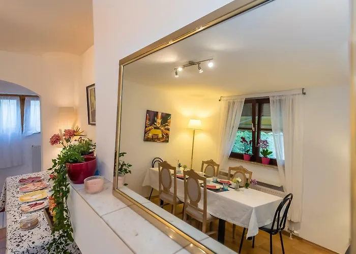 B&B only: Bed And Breakfast Zeevat Waldperlach