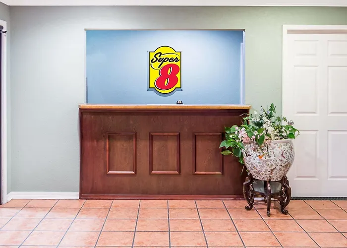 Motel: Super 8 By Wyndham Kinder La