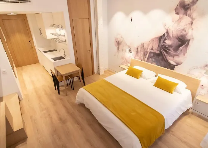 Plaza Mayor Suites & s