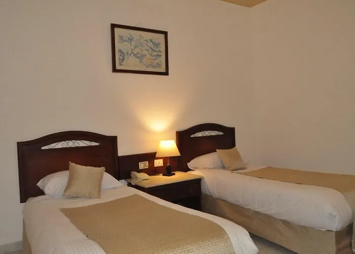 3 star hotel: Dexon Roma Hotel