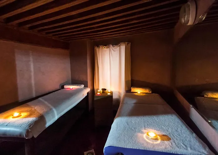 Luxury hotel only: Riad Fez Yamanda