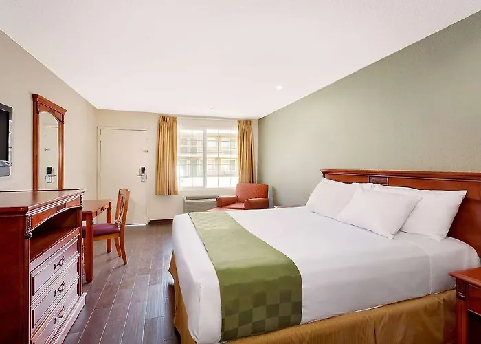 Travelodge By Wyndham El Centro