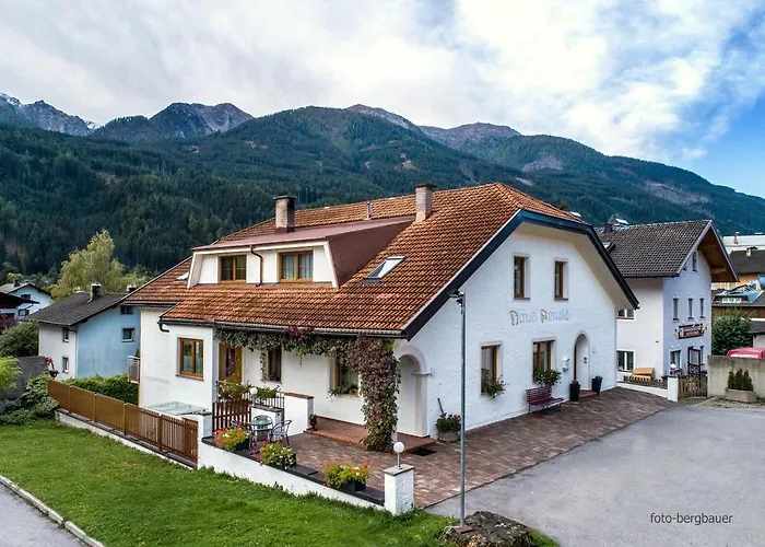 Haus Arnold - Und Ferienwohnungen