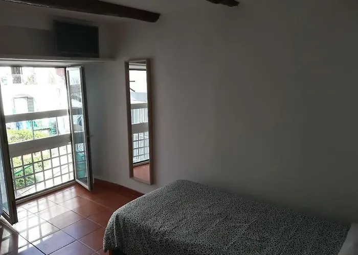  Mida House