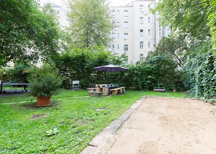 Hotel cerca del colegio: Hostel Dakura