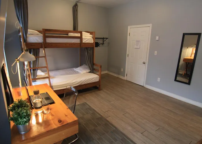 Hotel: The Clarence Park