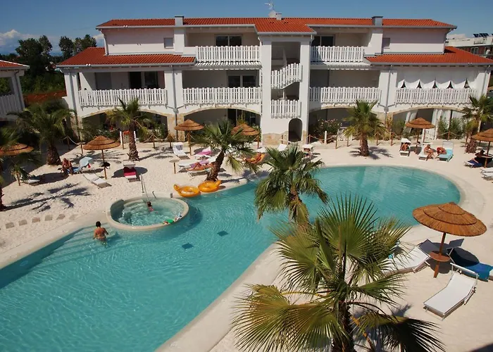 Ferienvermietung: Cala Blu Residence Con Piscina-Centralissimo Lido Di Jesolo