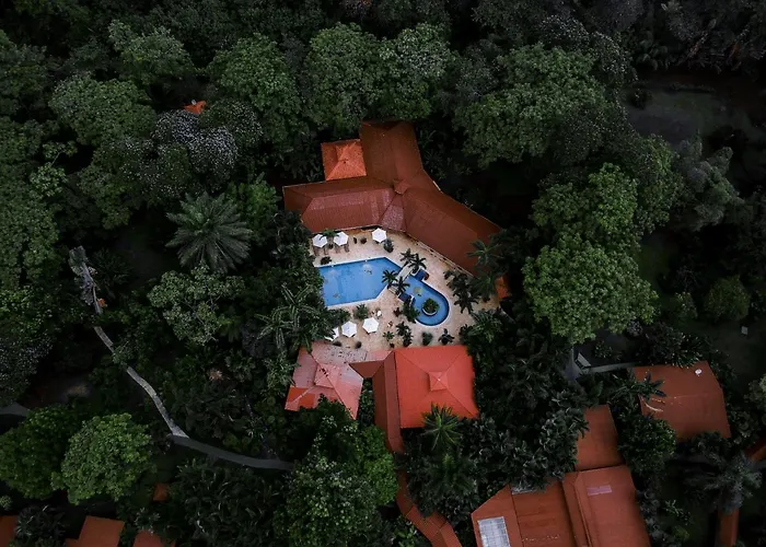 Beach hotel: Mawamba Lodge