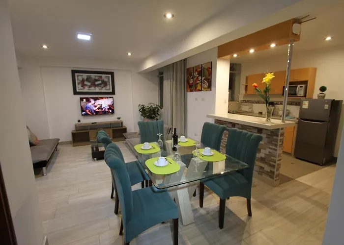 Cheap hotel: Latinos House Cusco