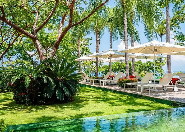 Avalon - 901 Luxurious & Best View 3 Bedroom Amapas