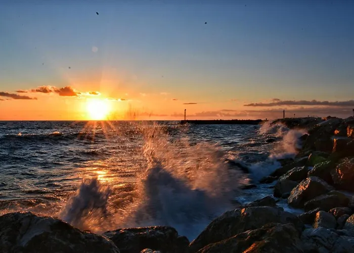 Velia Mare